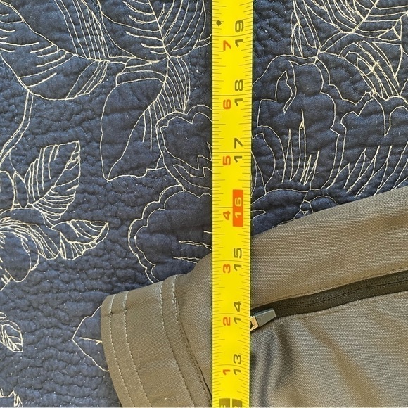 PUMA Running Joggers Grey/Black Size Small - Picture 12 of 12